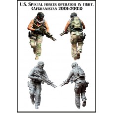 EM-35076 - U.S. Special Forces Operator in fight ( Afghanistan 2001-2003 )